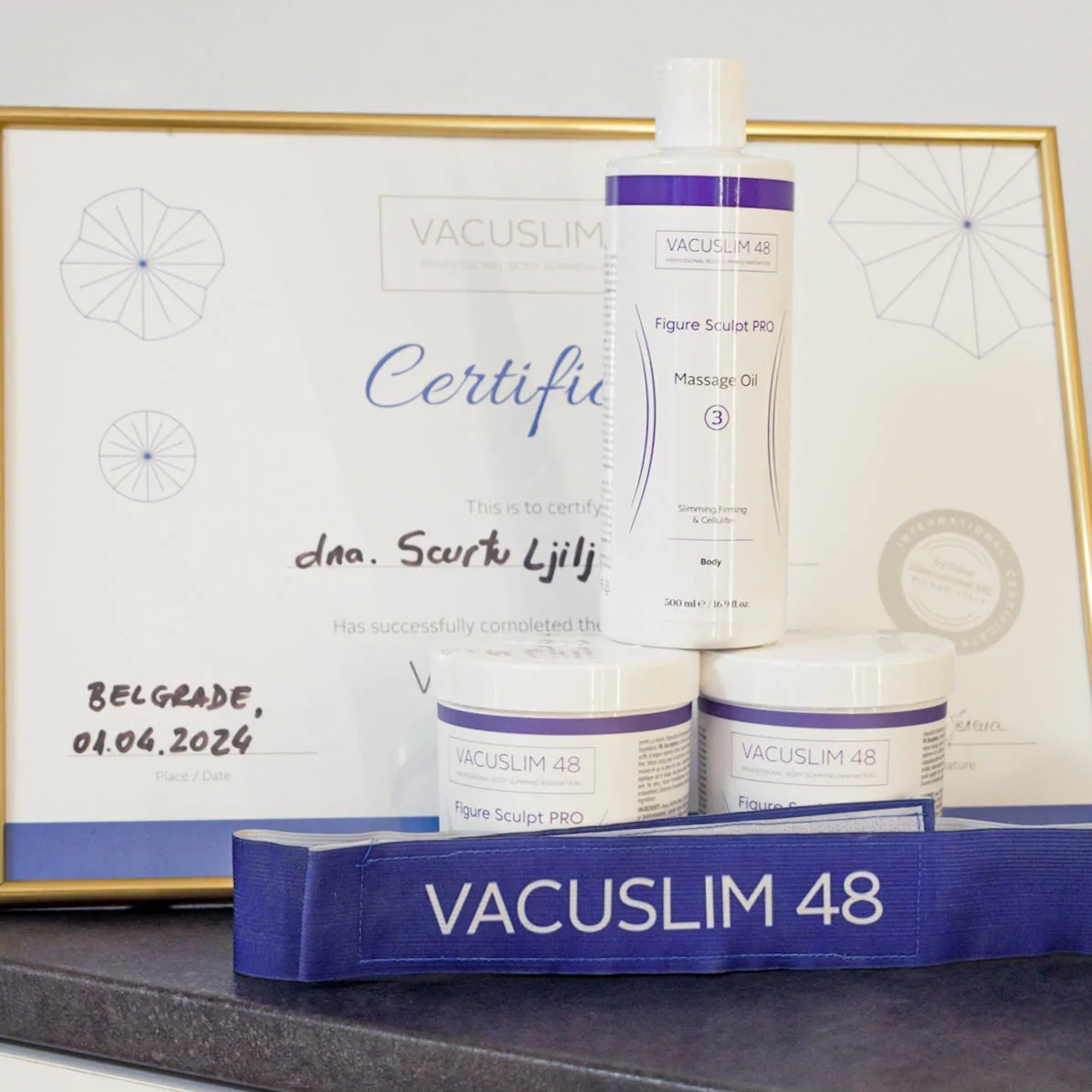 Certificatul Vacuslim 48 și produsele folosite în salon
